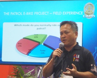 LAPD Sgt Sam Gong at Interbike (Techstination photo by L Fishkin)