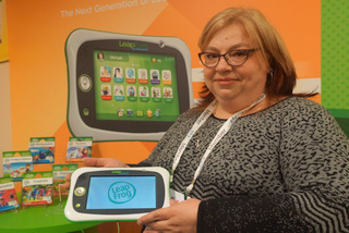 Monica Brown with LeapFrog LeapPad Ultimate (Techstination photo by L. Fishkin)