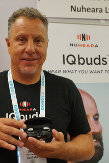 NuHeara CEO David Cannington with IQbuds (Techstination photo by L. Fishkin)