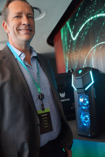 Acer's Eric Ackerson (Techstination photo by L.Fishkin)