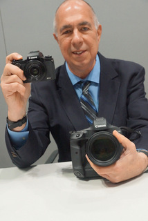 Canon's Chuck Westfall (Techstination photo by L. Fishkin)