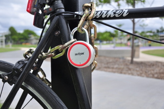 Dog & Bone Bluetooth bike padlock