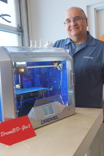 Dremel's John Hauter (BootCamp photo by L. Fishkin)