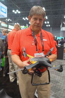 Hobbico's Gordon Cockburn (BootCamp photo by L. Fishkin)