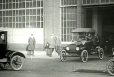 Ford.com  FordHeritageVault.com