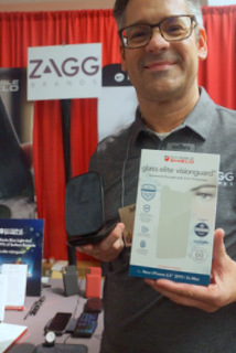 Zagg's Jeff Dubois (Techstination photo by L. Fishkin)