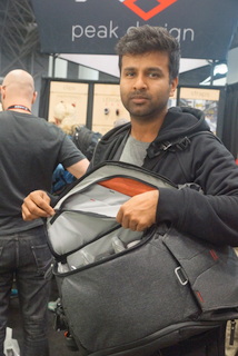 Peak Design's Elish Patel with Everyday Backpack (BootCamp photo by L. Fishkin)