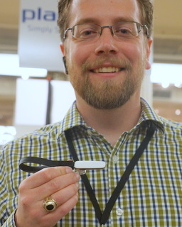 Plantronics' Jim Staples with Explorer 500 (BootCamp photo by L. Fishkin)