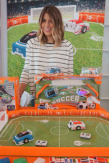 Hexbug's Sydney Hanner (Techstination photo by L. Fishkin)