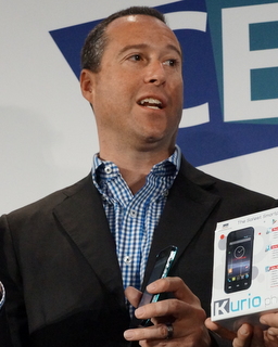 Techno Source head Eric Levin with Kurio Phone (BootCamp photo by L. Fishkin)