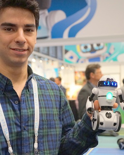 WowWee's Andrew Yanofsky with MiP robot (BootCamp photo by L. Fishkin)